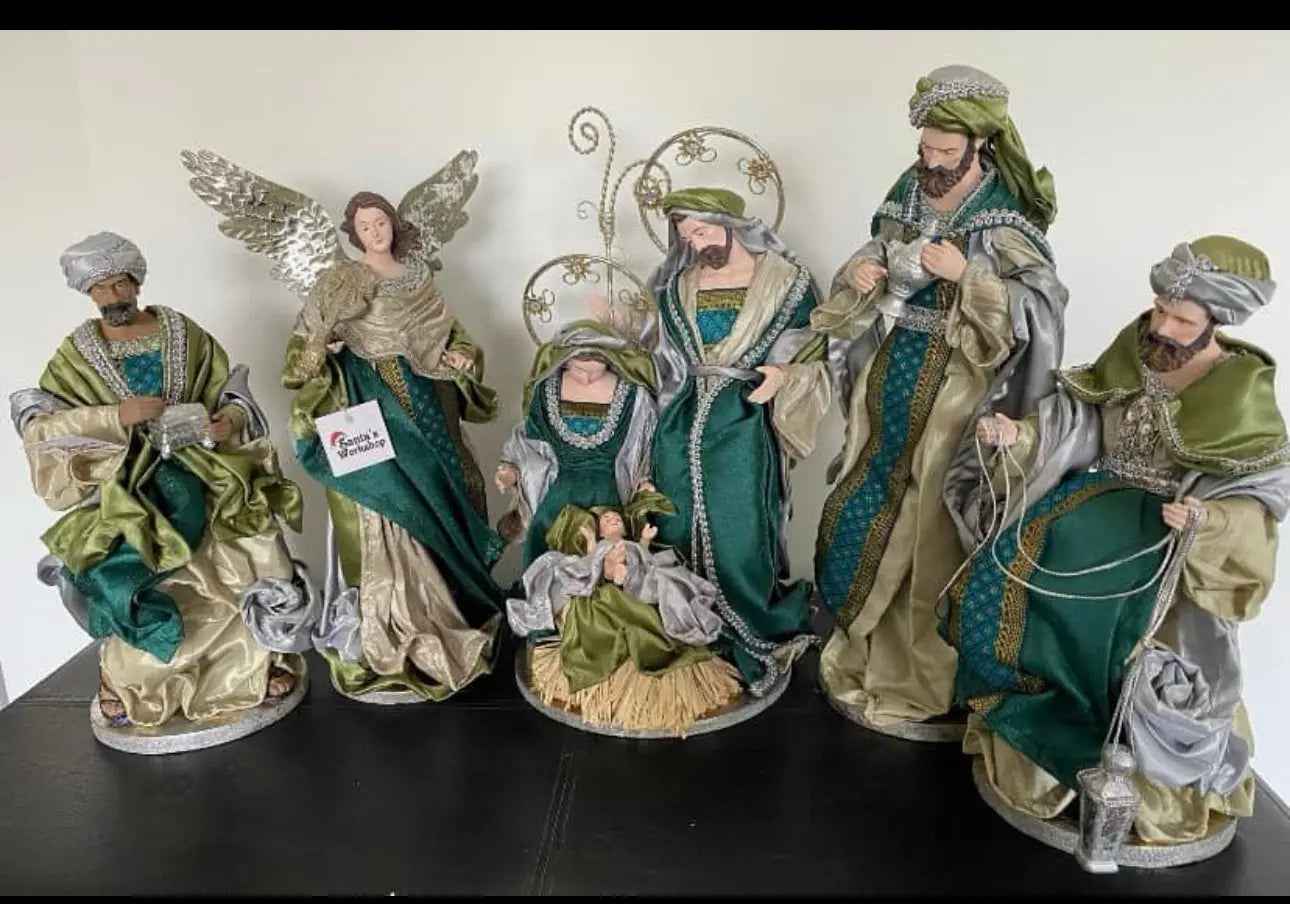 15.5’’ Christmas Religious Handmade Nativity Set with Angel - Scene with Manger (51 cm)